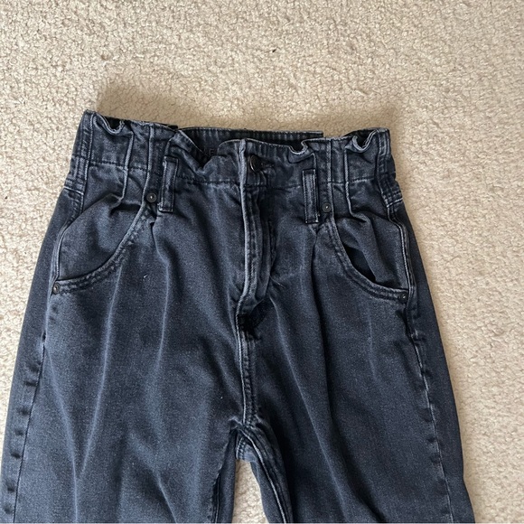 Paper Bag Mom Jeans - Picture 2 of 5